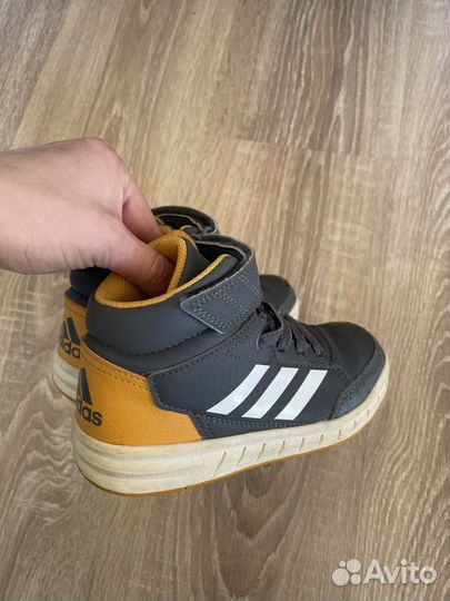 Кроссовки adidas 28,29 р