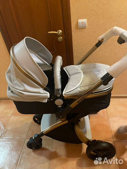Коляска 3 в 1 с автолюлькой