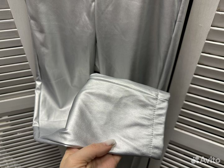 Брюки женские новые эко кожа s,L