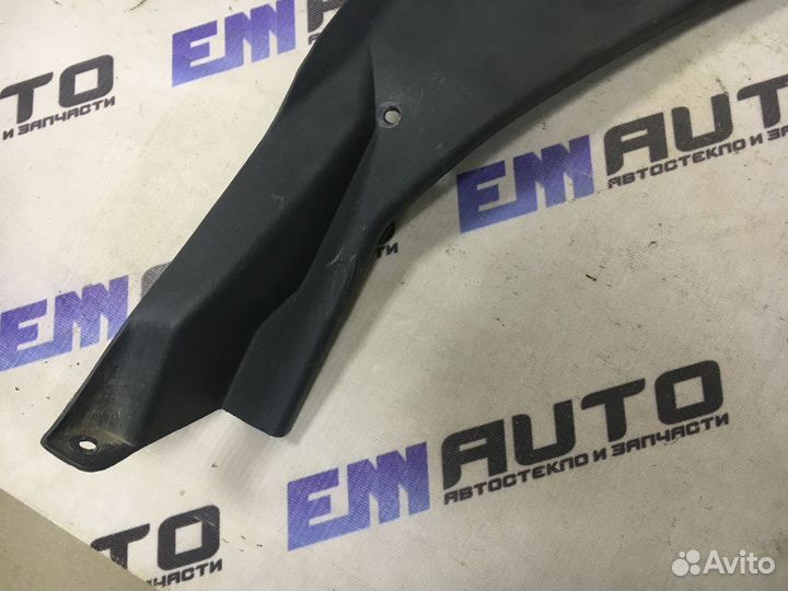 Обшивка багажника правая Хендай Соната