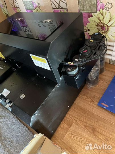 Планшетный уф принтер