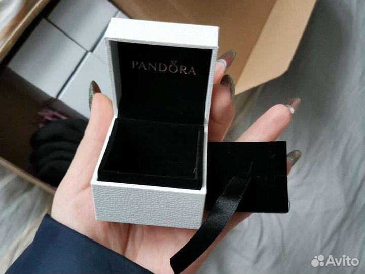 Коробка для украшений Pandora