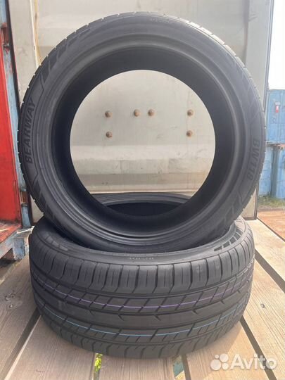 Bearway BW118 275/35 R22 104W