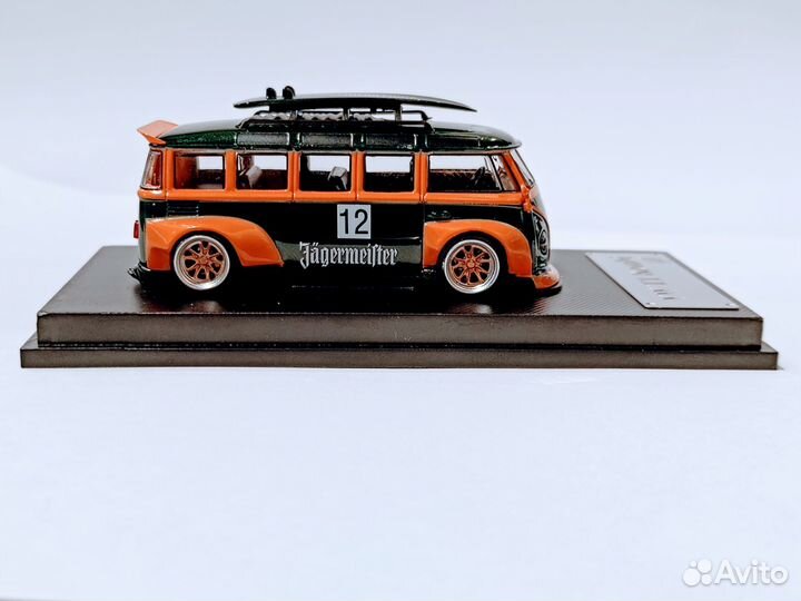 Модель VW T1 Jagermeister 1:64