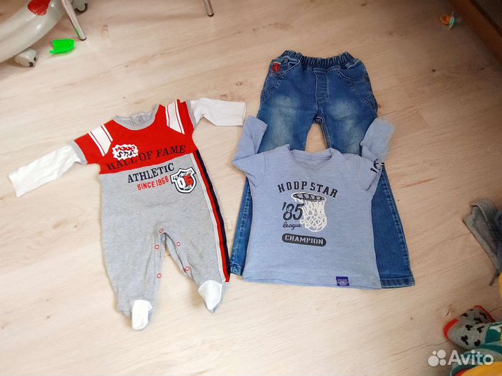Продам детские вещи