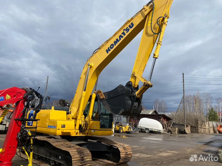 Гусеничный экскаватор Komatsu PC200LC-8MO, 2017