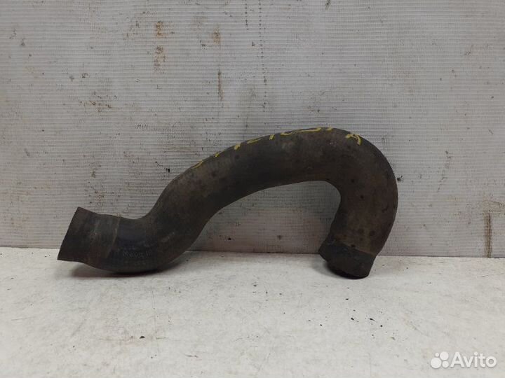 Патрубок радиатора Volkswagen Passat B3