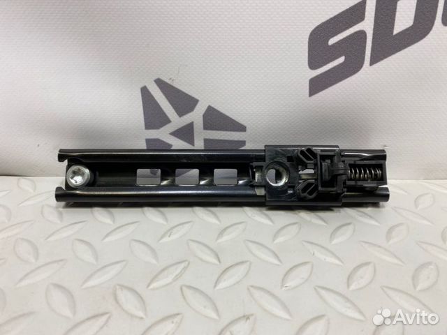 Механизм регулировки ремня безопасности Mercedes