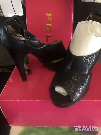 Босоножки, туфли женские