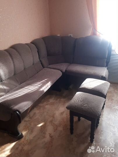 Кухонный уголок и стол