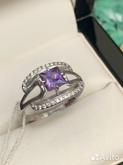 Серебряное кольцо р-р 17.5