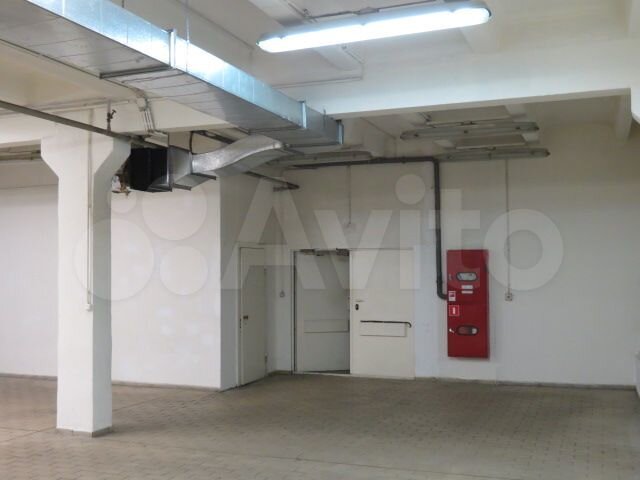 619м² склад с офисом