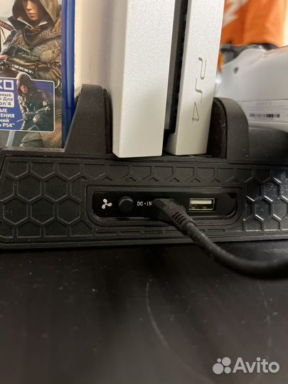 Игровая приставка ps4