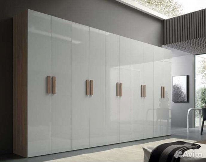 Шкаф распашной