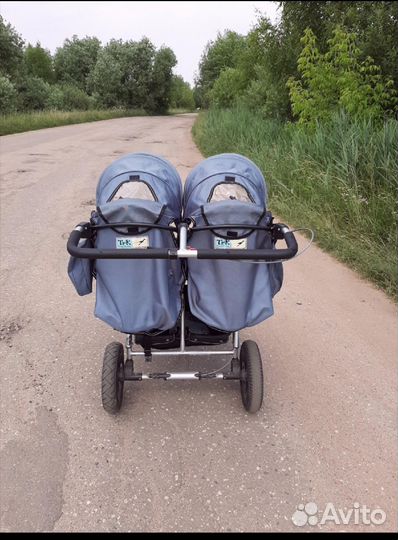 Коляска для двойни