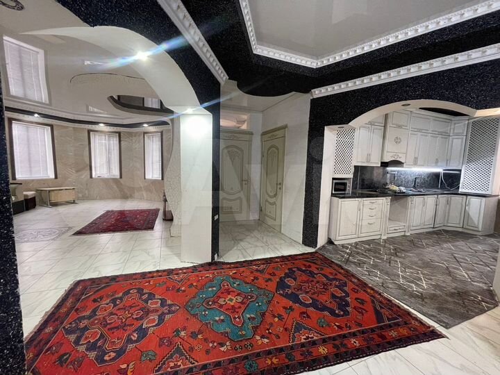 Дом 189 м² на участке 10 сот.