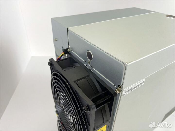 Новый майнер Antminer S19j Pro 104 T