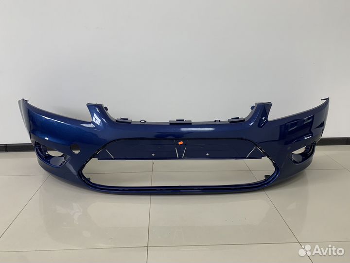Передний бампер на Ford Focus 2