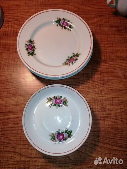 Посуда для сервировки стола