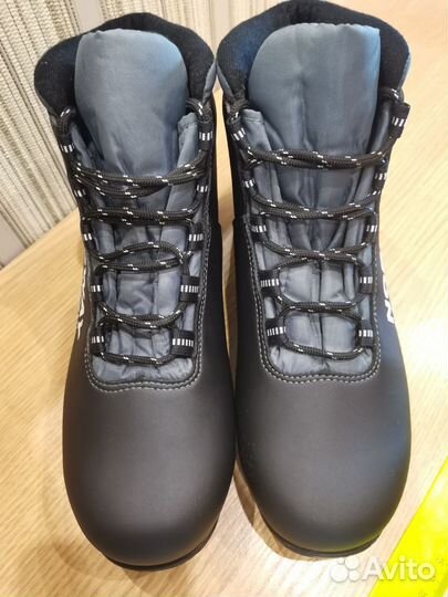 Лыжные ботинки 42 размер