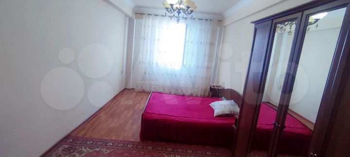 2-к. квартира, 76 м², 3/6 эт.