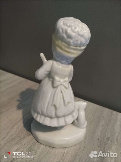 Фарфоровые статуэтки