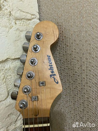 Электро гитара с комбиком