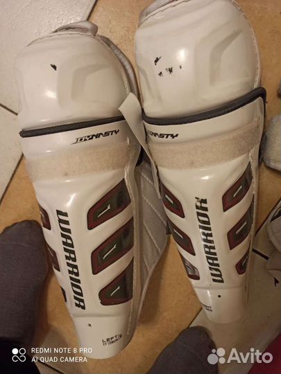 Хоккейная спортивная форма и коньки 17 см