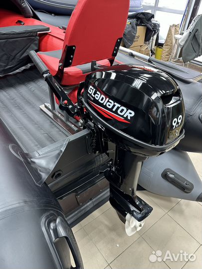 Надувная лодка Gladiator E380PRO