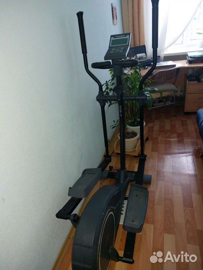 Эллиптический тренажер torneo