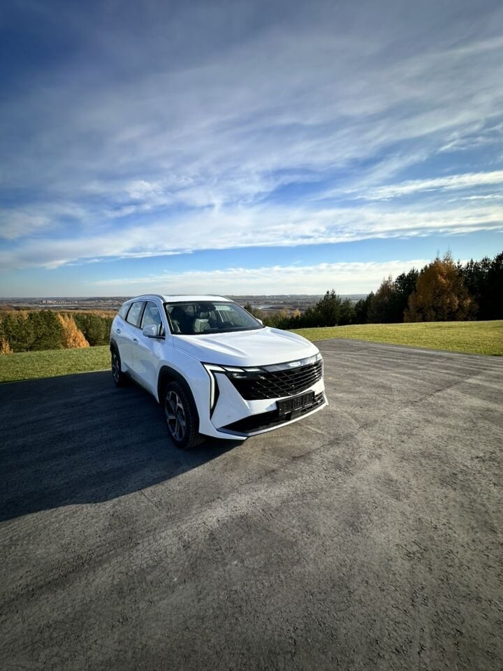 Geely Atlas: фото владельца