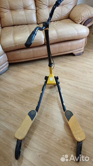 Инерционный самокат