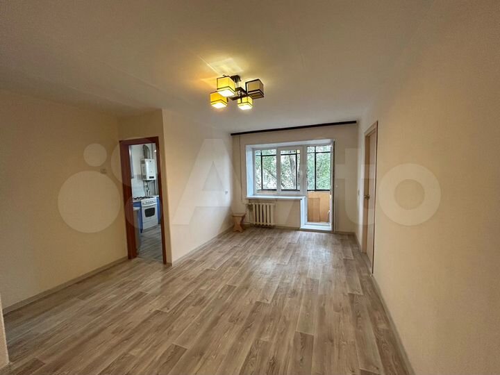 2-к. квартира, 45 м², 3/5 эт.
