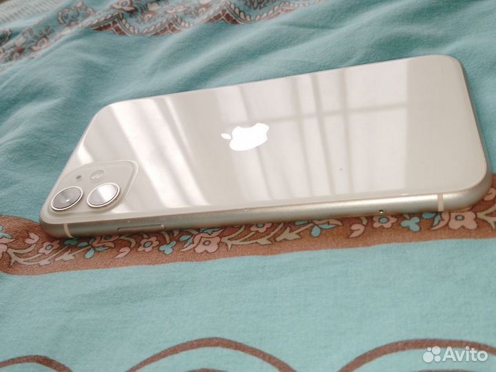 iPhone 11 128gb белый