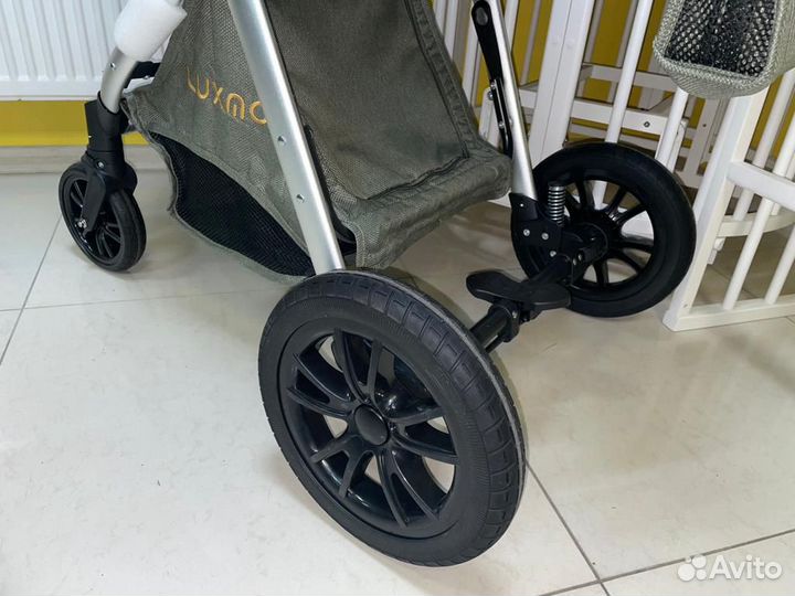 Коляска трансформер Luxmom V9 Зеленая