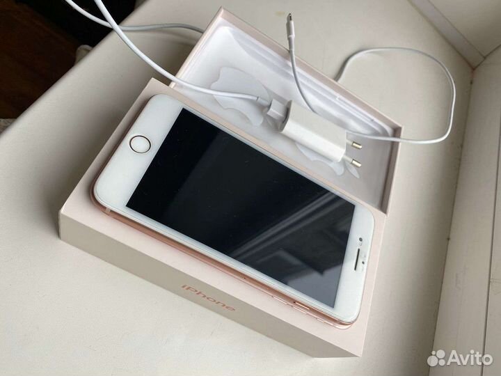 Телефон iPhone 8 plus