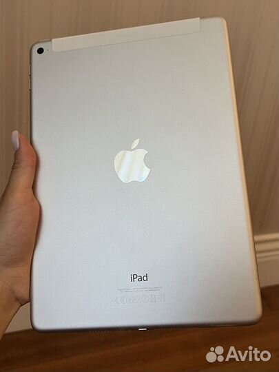 iPad Pro 9.7 128 GB golden