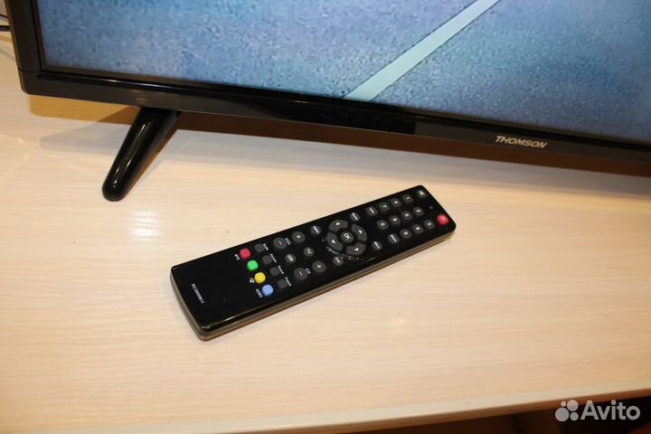 Телевизор Thomson T32D16DH-01B