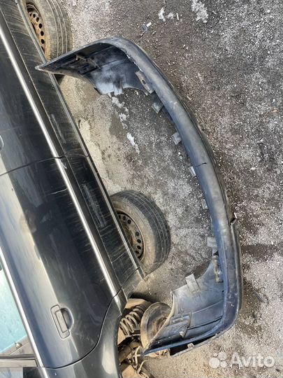 Передний бампер ауди 100 С4 (дефект)