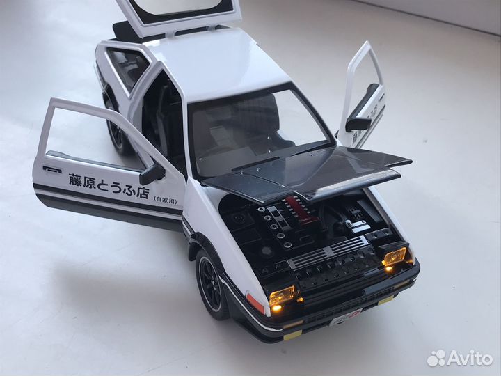 Модель trueno AE86 Initial D