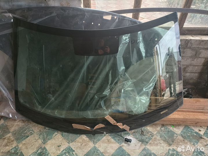 Лобовое стекло Kia Soul 861100K0090