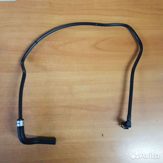 Трубка охлаждения Opel Astra H 1.8