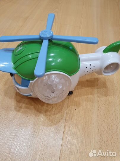 Вертолет игрушка