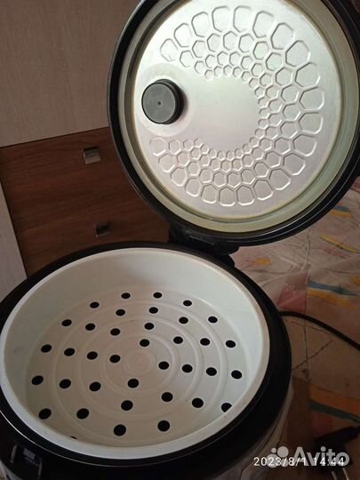 Мультиварка redmond