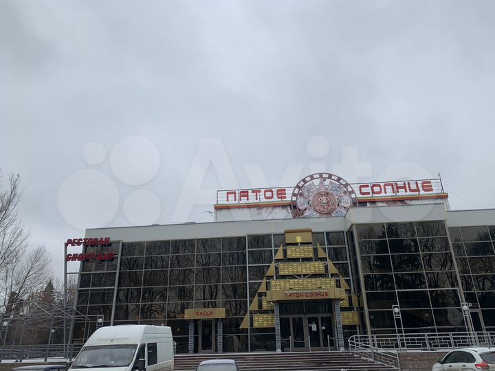 Здание, 3238 м²