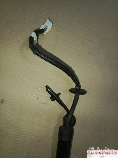 Амортизатор багажника оригинал Nissan X-Trail T32