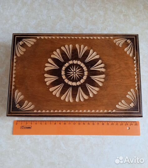 Шкатулка деревянная с резьбой СССР