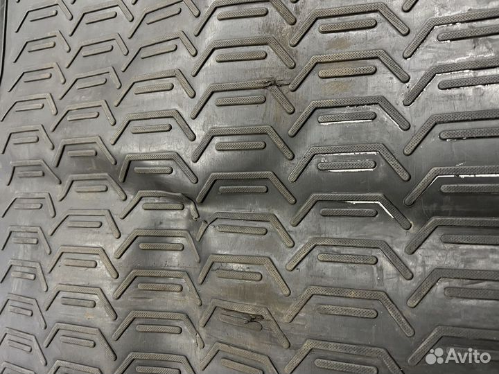 Коврик в багажник патфандер р51