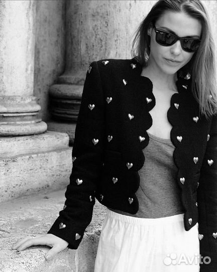 Жакет с сердечками аренда