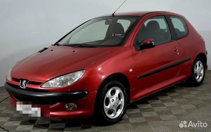 Дверь передняя Peugeot 206 1998-2012